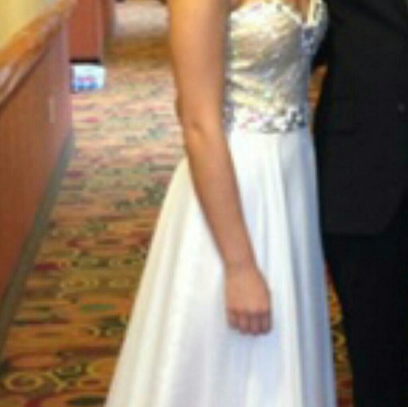 Sherri hill - Picture 1 of 3